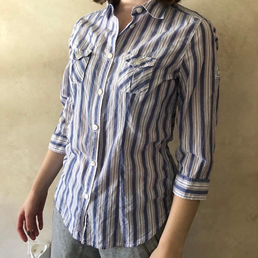 (3/$10) AEO button down shirt